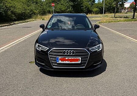 Audi A3 1.6 TDI S tronic -