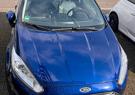 Ford Fiesta 1.5 TDCi /Rückfahrkamera/Navi