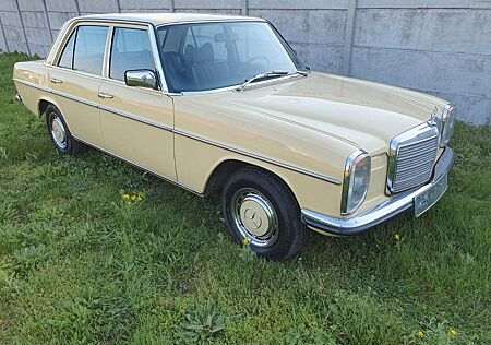 Mercedes-Benz 190 Mercedes W115 W114 Benzin 230.4 Austausch