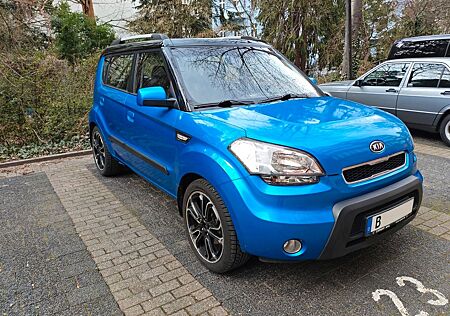 Kia Soul 1.6 VISION AHK TÜV 1/28 Soundsystem
