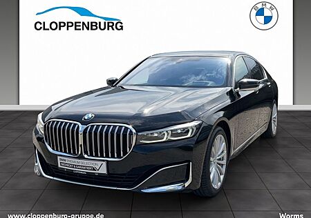 BMW 750i xDrive X Line Head-Up LED