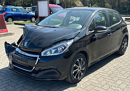 Peugeot 208 Active/Klima/Unfall /Airbag ok/