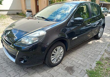 Renault Clio Dynamique 1.2 16V TCE Eco2