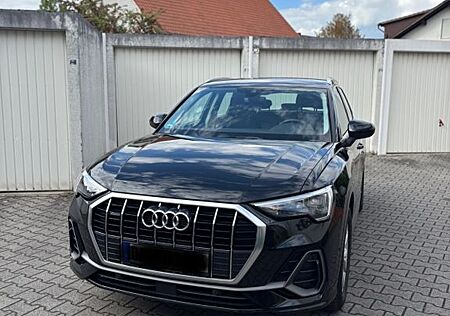 Audi Q3 40 TFSI quattro S tronic S line