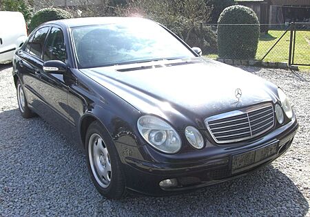Mercedes-Benz E 220 Limousine Klimaautomatik
