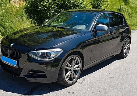 BMW M135i xDrive - 6 Zylinder, 320 PS