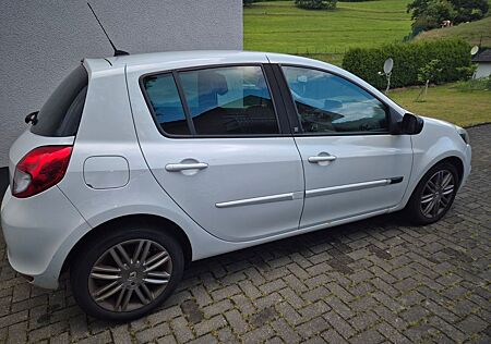 Renault Clio Night & Day TCE 100 Eco2 Night & Day