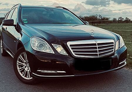Mercedes-Benz E 350 CDI T BlueEFFICIENCY -