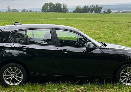 BMW 114i 1er Lim. 5-trg / Sitzheizung / Klima