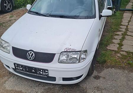 VW Polo Volkswagen 1.4 55kW Basis