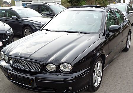 Jaguar X-Type 2.5 V6 Executive