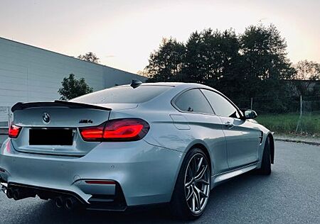 BMW M4 Coupe / Deutsches Fahrzeug / AGA Titan M-Perf