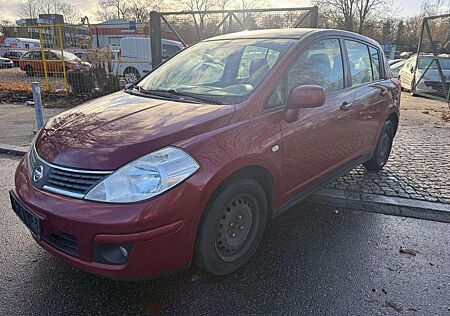 Nissan Tiida Acenta