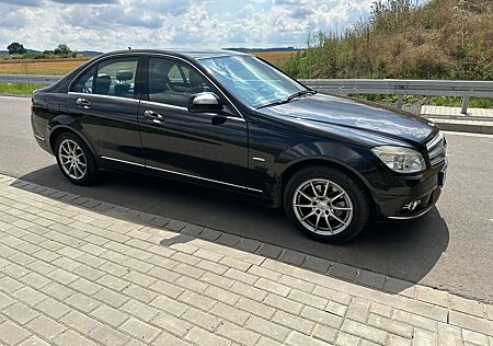 Mercedes-Benz C 180 Kompressor / TÜV 02-2027 / AHK / Klima