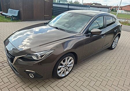 Mazda 3 2.0 SKYACTIV-G 120 Sports-Line Sports-Line