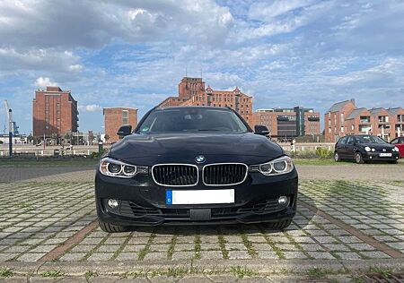 BMW 330d xDrive Touring Automatic -