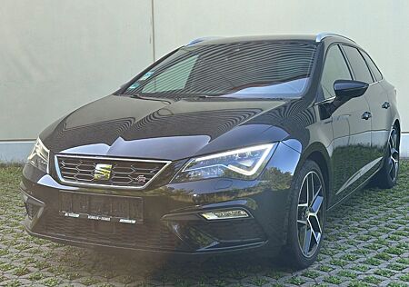 Seat Leon ST FR DSG 2.0 | ACC | AHK | Kamera |