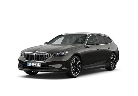 BMW i5 xDrive40 Touring M Sport, AHK, Pano, B&W, Aut