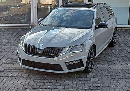 Skoda Octavia Combi RS 60 Green tec ACC PanoSD LM19"