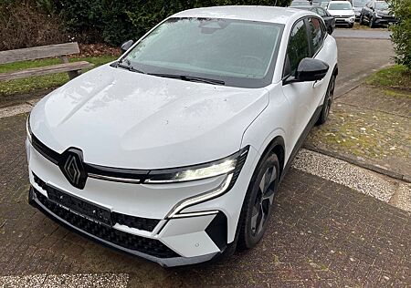 Renault Megane E-Tech Electric Equilibre