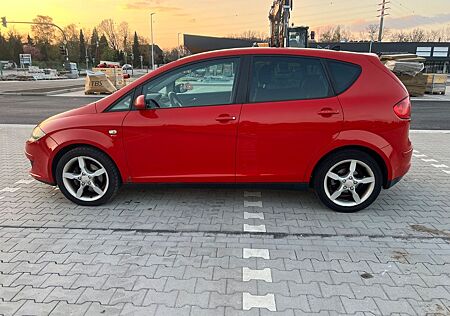 Seat Altea 2.0 TDI Motor überholt viele Neuteile