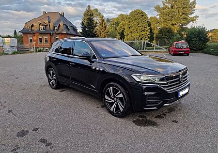 VW Touareg gebraucht kaufen VW Touareg Volkswagen 3.0 V6 TDI - SCHECKHEFT - R LINE - TÜV