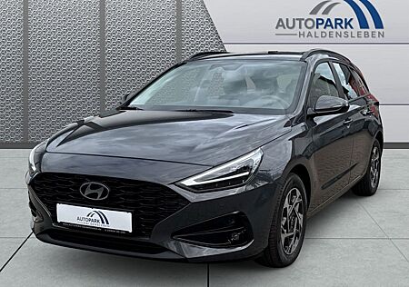 Hyundai i30 i30cw Navi Klimaautom SHZ LHZ Keyless Entry Digi