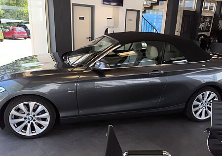 BMW 228i Coupé Luxury Line
