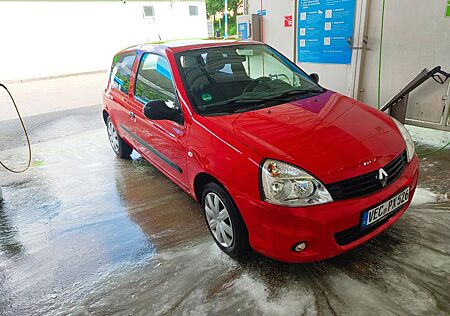 Renault Clio GPS 1.2 16V 75 GPS