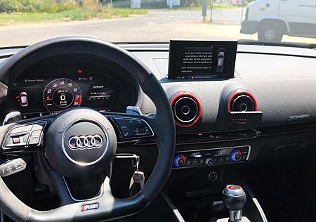 Audi RS3 Sportback VirtualCockpit MagneticRide B&O
