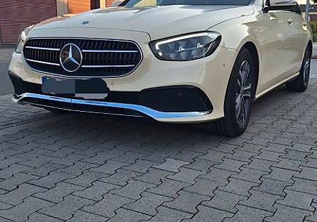 Mercedes-Benz E 200 d T Autom. -