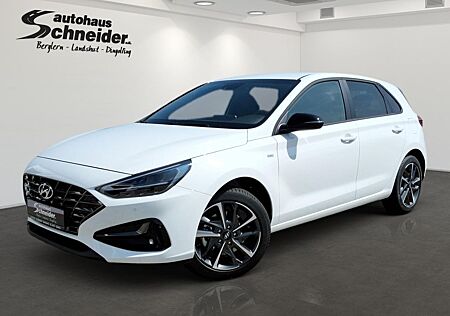 Hyundai i30 MJ25 1.5 TGDi 48V 6-MT Sondermodell ADVANTAG