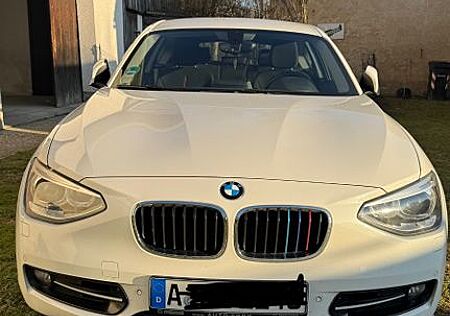 BMW 118i Sport Line Sport Line