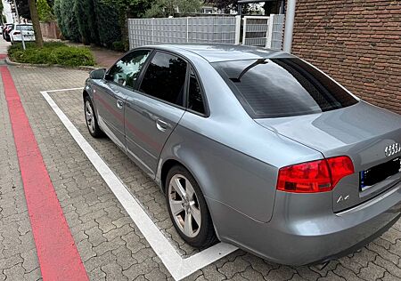 Audi A4 2.0 -