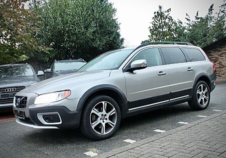 Volvo XC 70 XC70 D4 Geartronic Momentum Leder Navi Xenon AHK