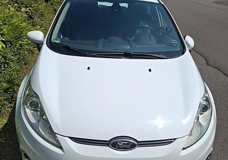Ford Fiesta 1,6 TDCi 70kW Titanium Titanium