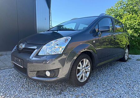 Toyota Corolla Verso 2.2 D-4D Sol AHK|TÜV bis 11.26
