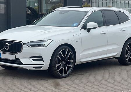 Volvo XC 60 XC60 T8 AWD *LUFT*STHZG*AHK*4x Sitzhzg*22Zoll*