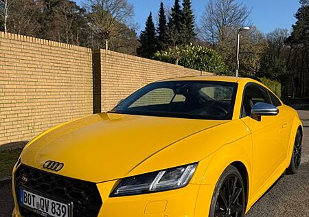 Audi TTS Coupe Quattro LED Matrix Alcantara Digital