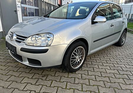 VW Golf Volkswagen V Lim. Trendline Klima