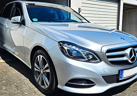 Mercedes-Benz E 220 BlueTEC BE Edition AVANTG. Autom. Edit...