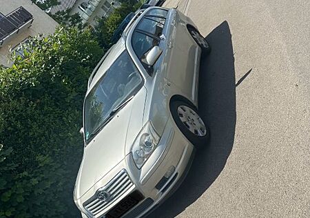 Toyota Avensis 1.8-l Automatik Klima Tüv top Zustand