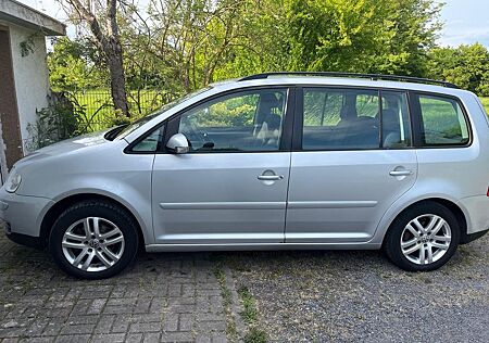 VW Touran Volkswagen 1.9 TDI DPF Trendline Trendline