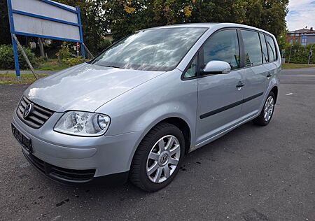 VW Touran Volkswagen 1.6 FSI Trendline