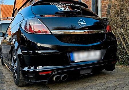 Opel Astra GTC 1.6 ECOTEC Sport 85kW Sport