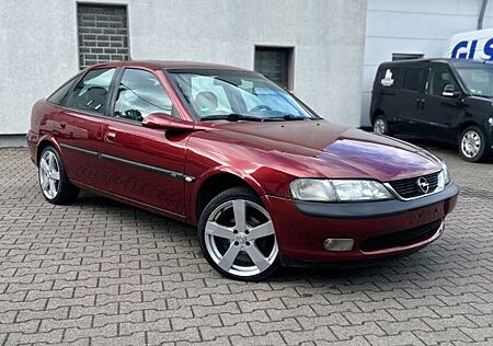 Opel Vectra 1.8 16V CD CD