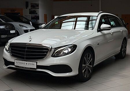 Mercedes-Benz E 300 de|SHZ|AHK|LED|PDC|Kamera|Navi|AppleCar