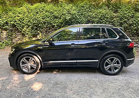 VW Tiguan Volkswagen 1.5 TSI R-Line Comfort/Navi/SHZ/Winter