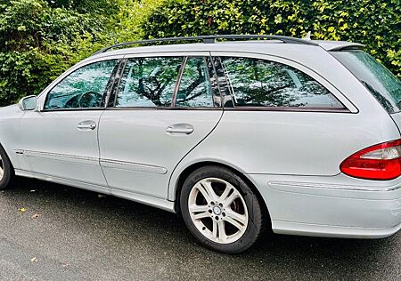 Mercedes-Benz E 200 KOMPRESSOR T AVANTGARDE Avantgarde