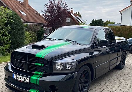 Dodge RAM SRT-10